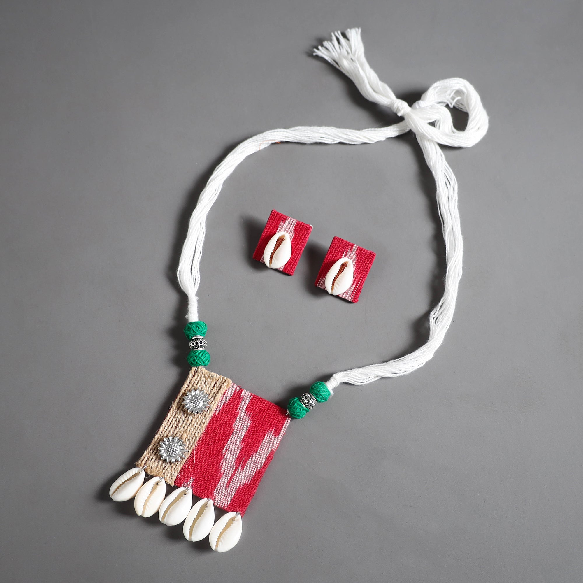 Handmade Shell Jute Fabart Necklace Set 27