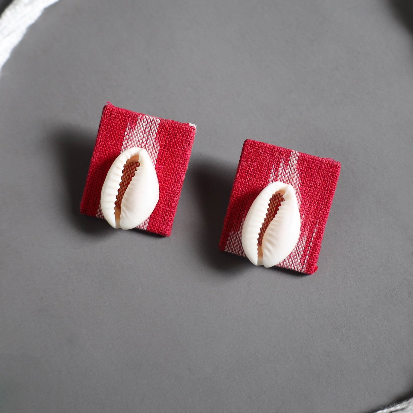 Handmade Shell Jute Fabart Necklace Set 27