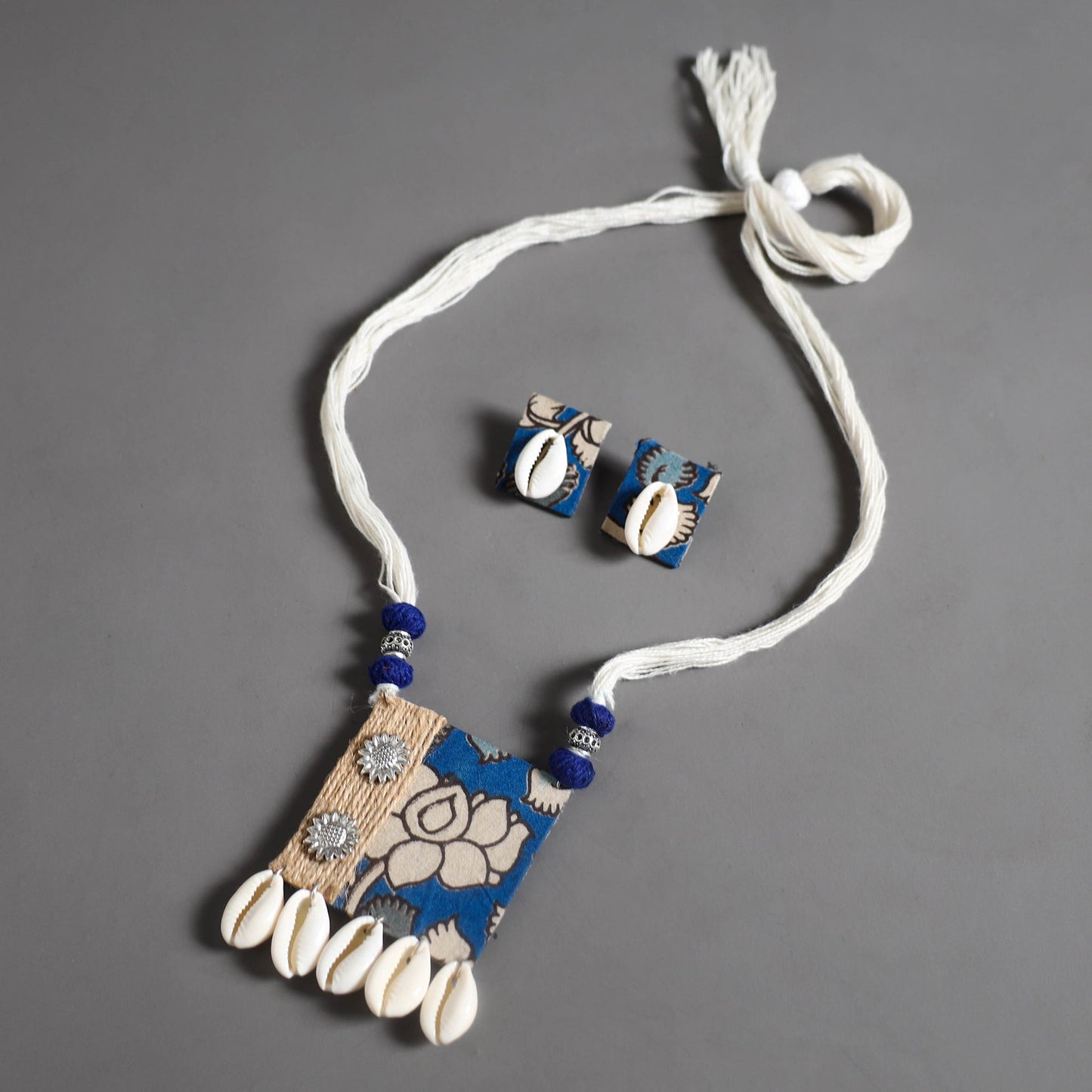 Handmade Shell Jute Fabart Necklace Set 29