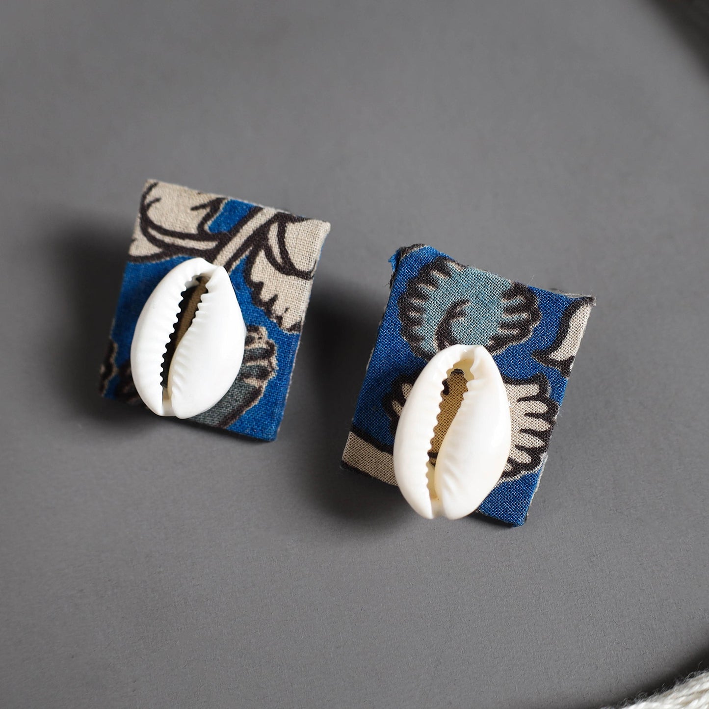 Handmade Shell Jute Fabart Necklace Set 29