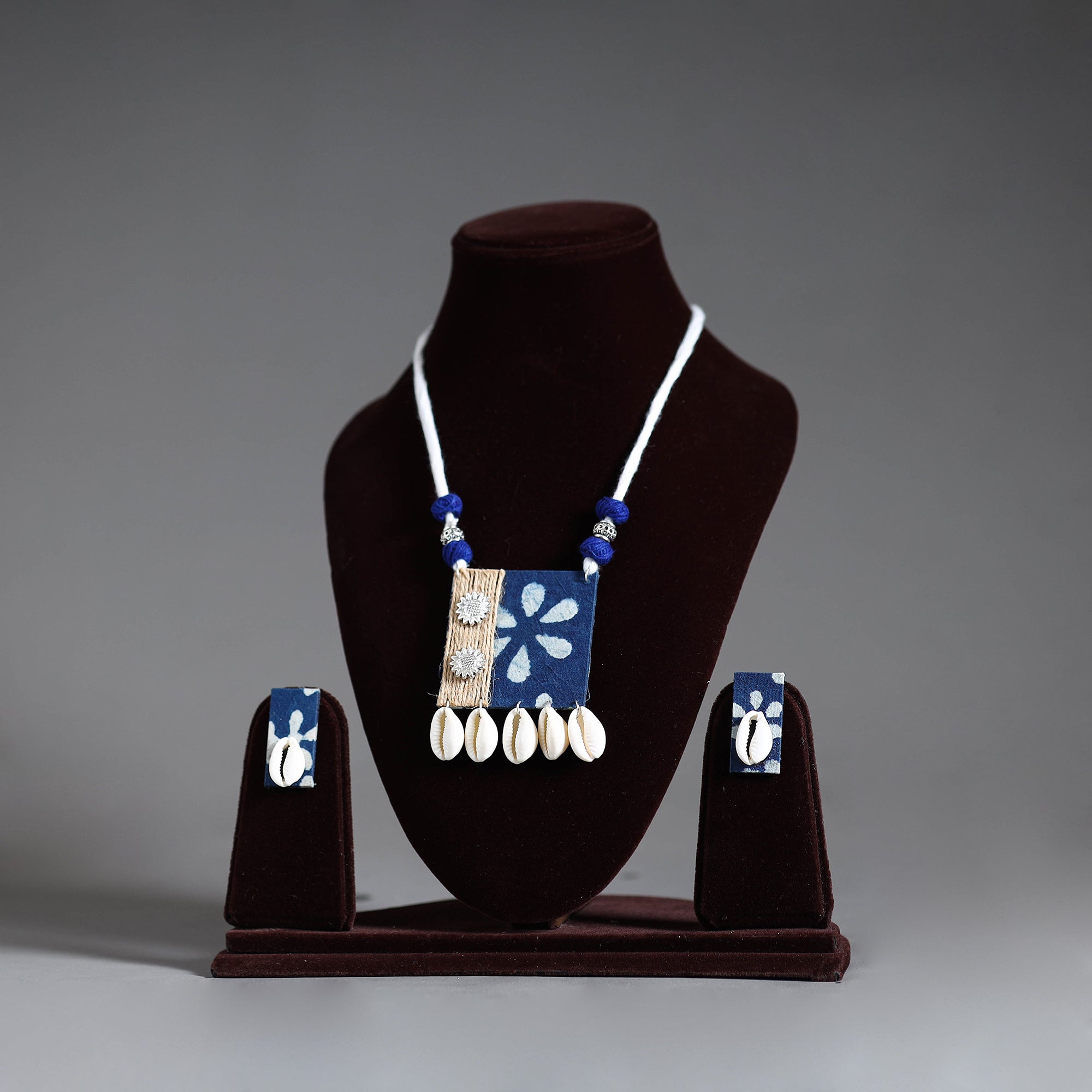 Buy Handmade Shell Jute Fabart Necklace Set Online