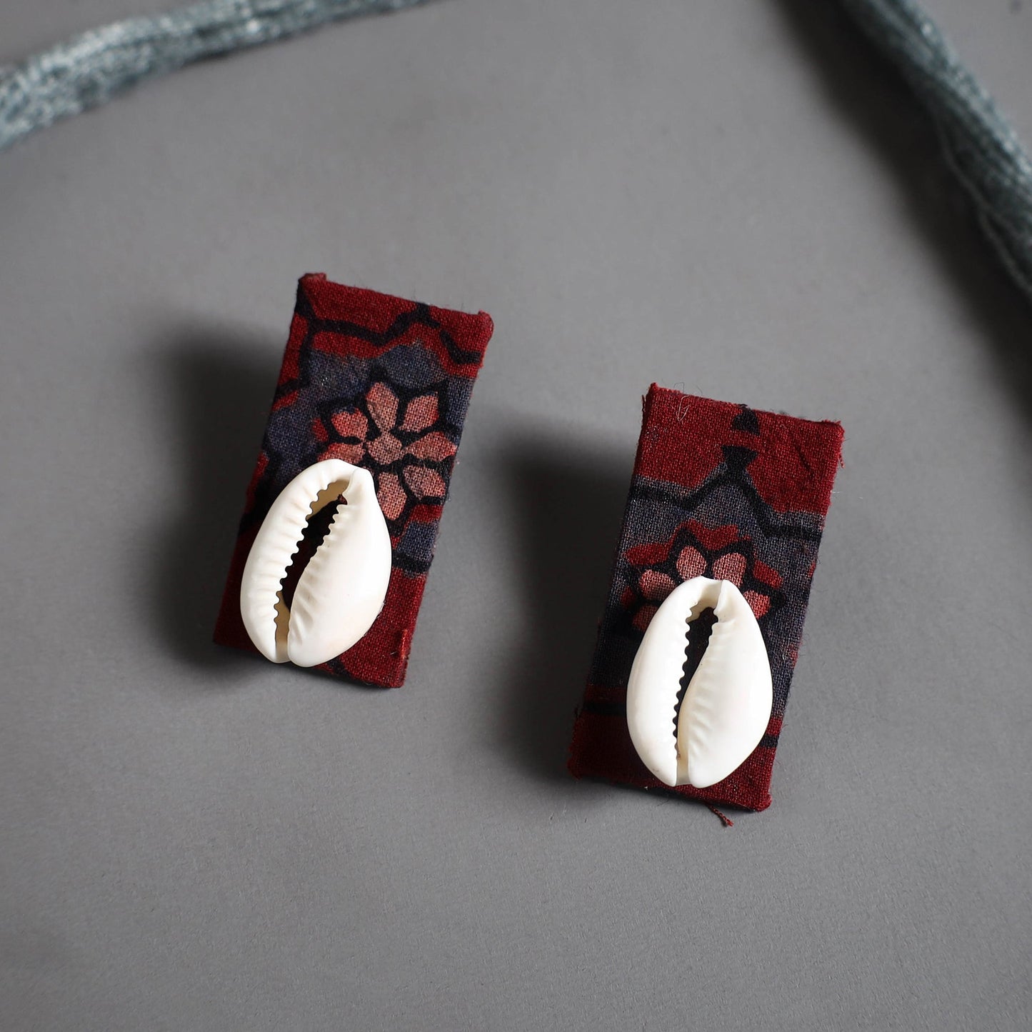 Handmade Shell Jute Fabart Necklace Set 36