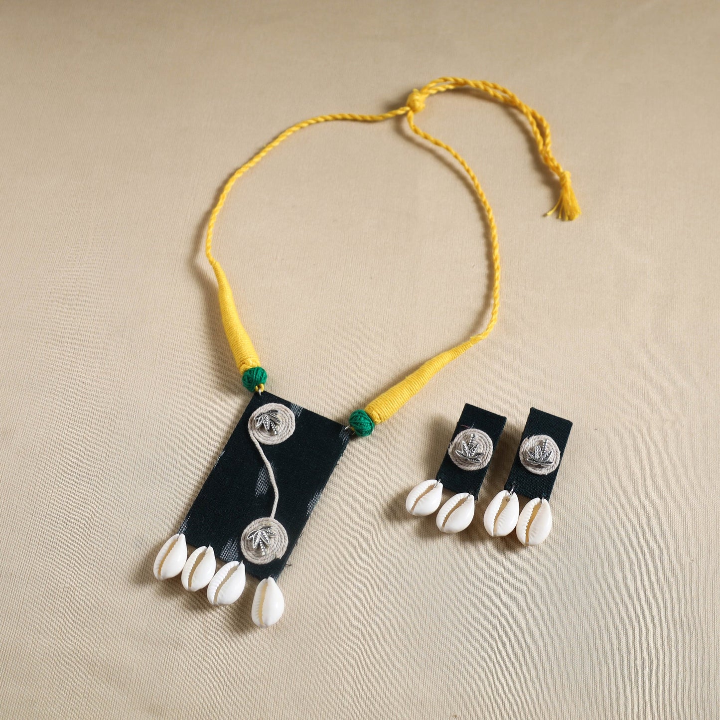 Buy Handmade Shell Work Fabart Necklace Set