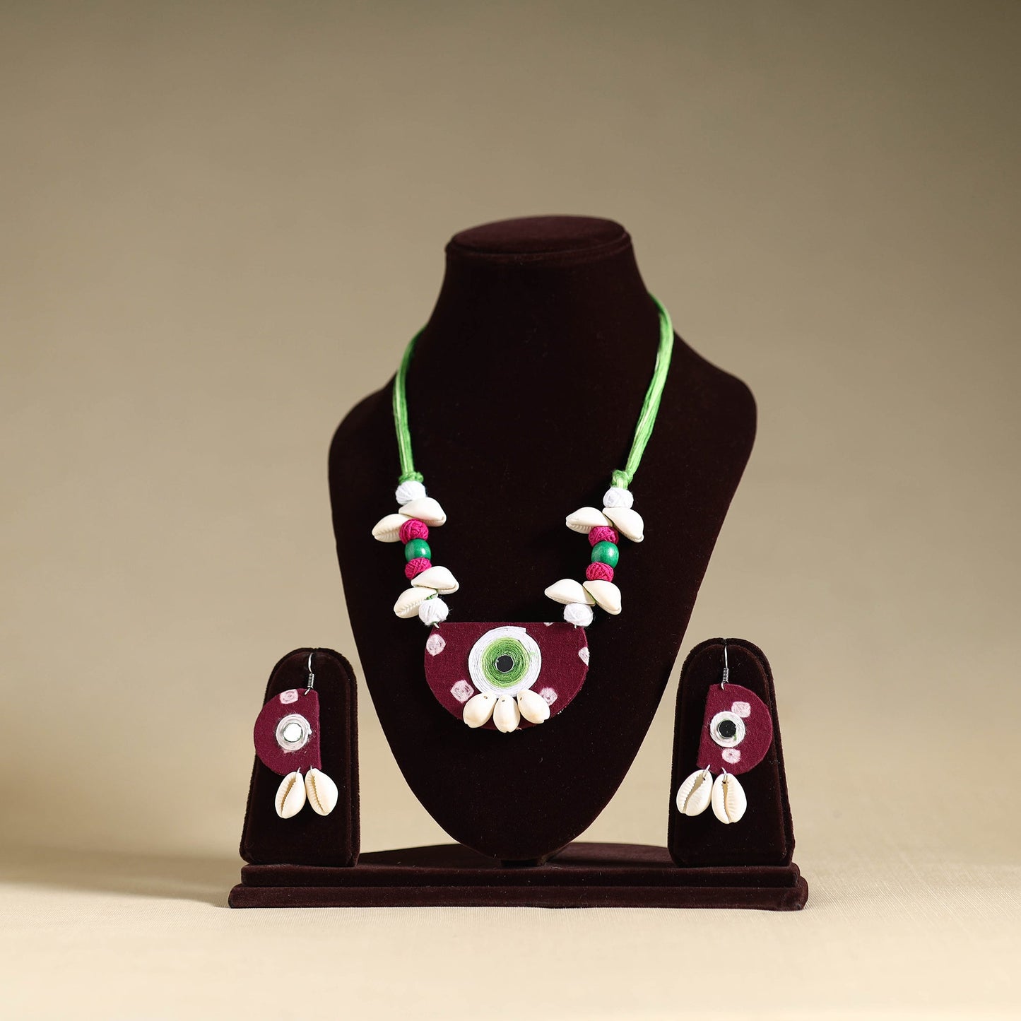 Handmade Shell Work Fabart Necklace Set 11