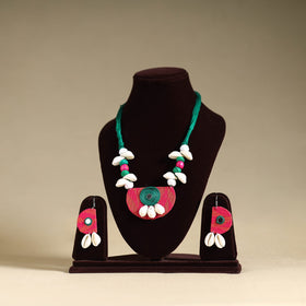 Handmade Shell Work Fabart Necklace Set 12