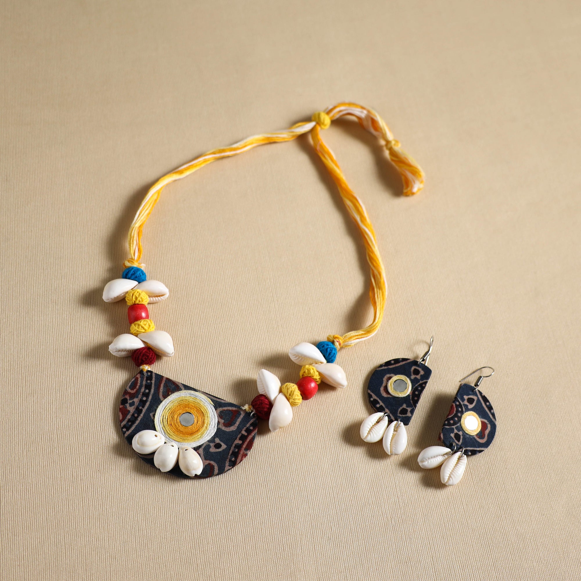 Handmade Shell Work Fabart Necklace Set 13