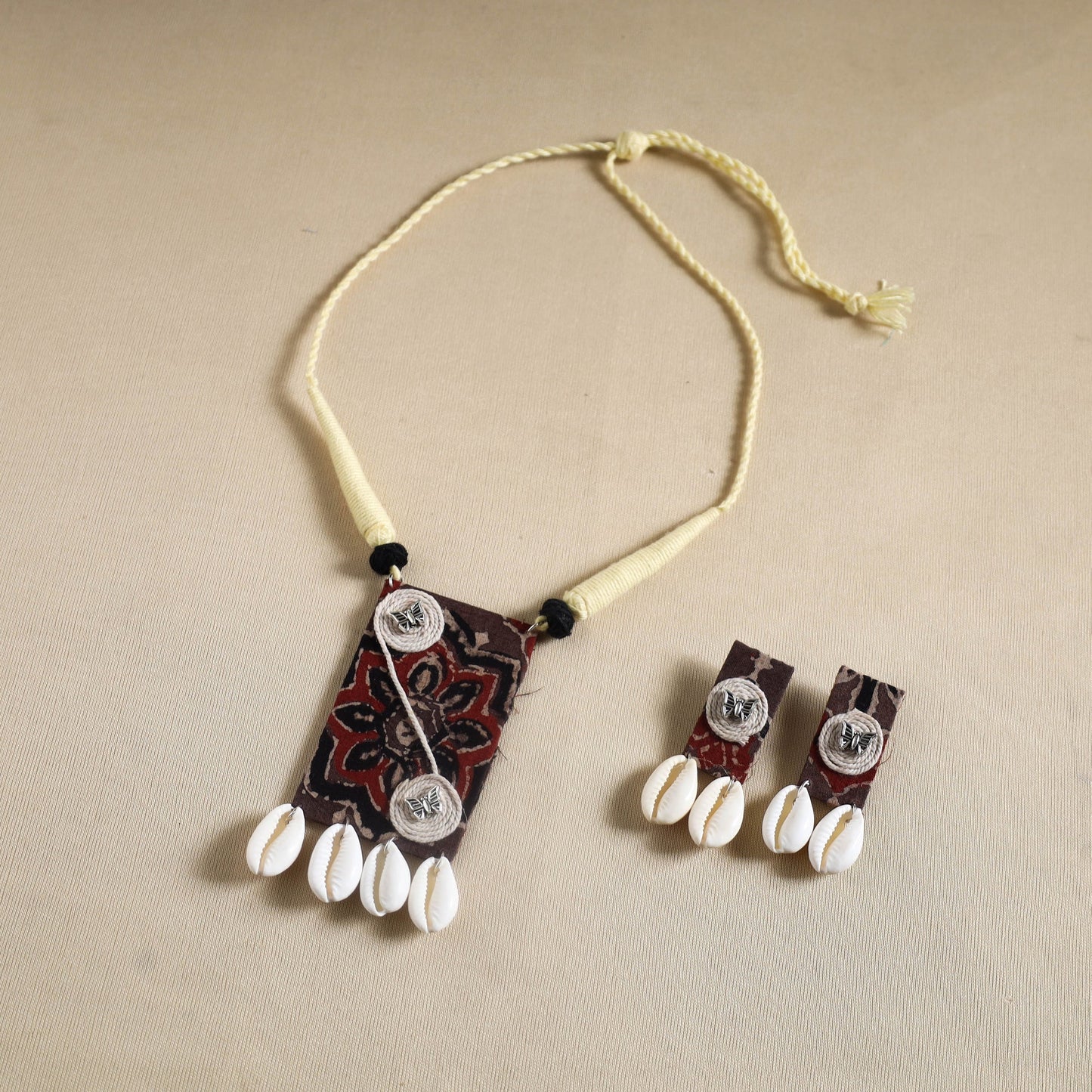 Buy Handmade Shell Work Fabart Necklace Set
