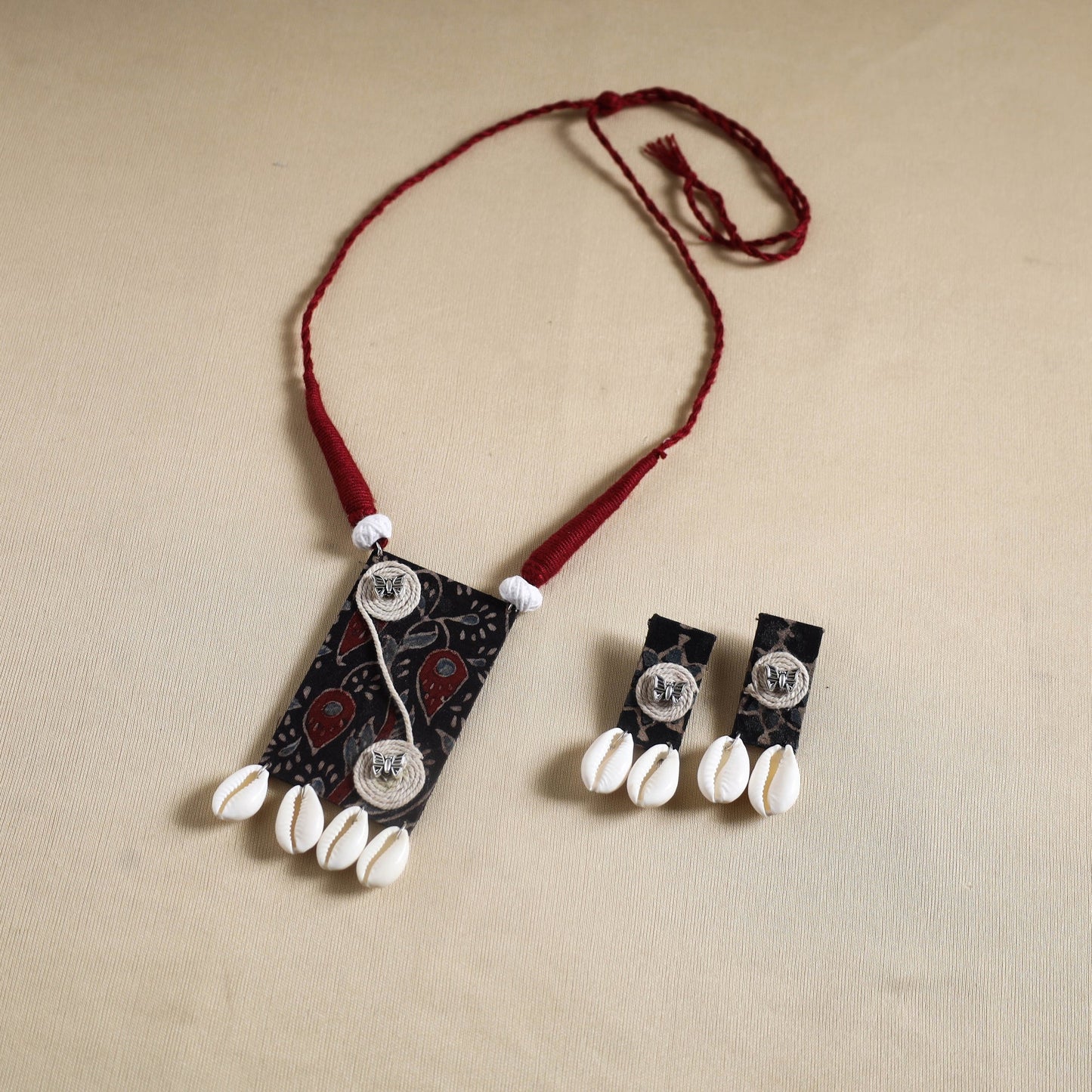 Buy Handmade Shell Work Fabart Necklace Set