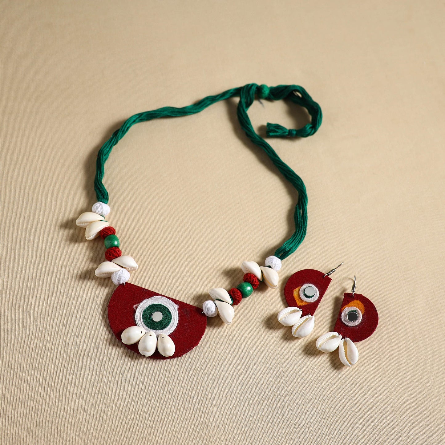 Handmade Shell Work Fabart Necklace Set 17