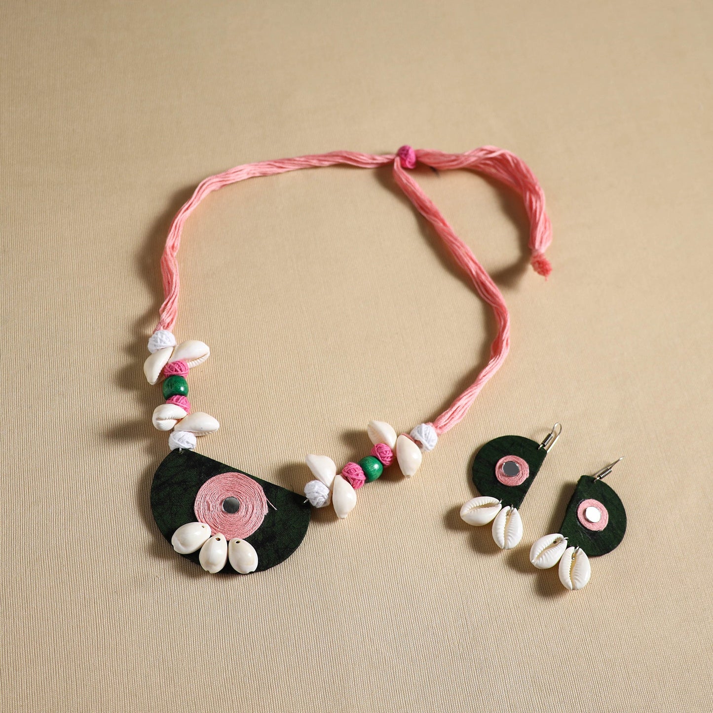  Handmade Shell Work Fabart Necklace Set