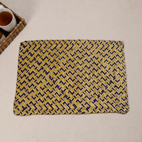 Multicolor Handmade Water Hyacinth Placemat from Assam (20 x 13 in)