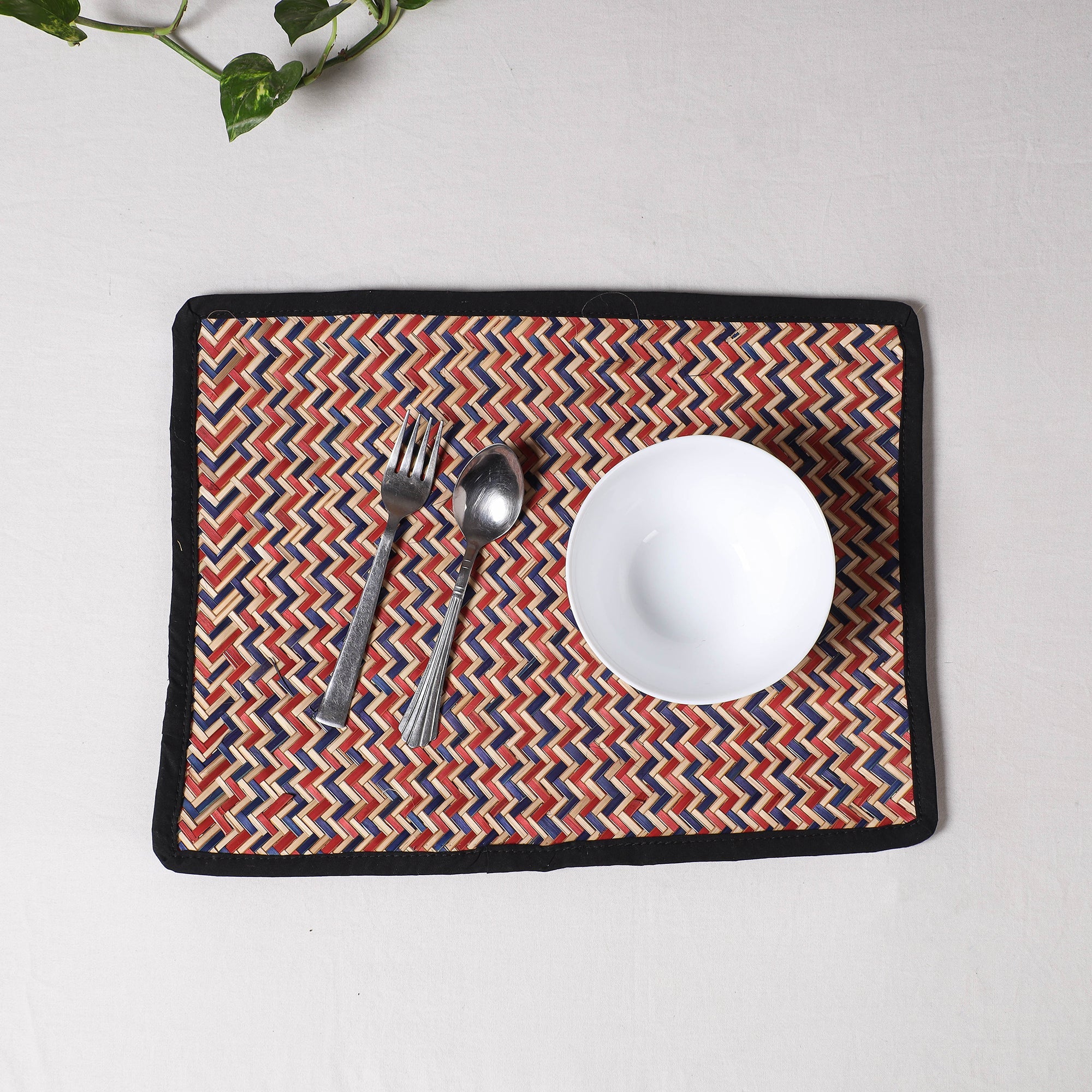  Multicolor Handmade Water Hyacinth Table Mat from Assam