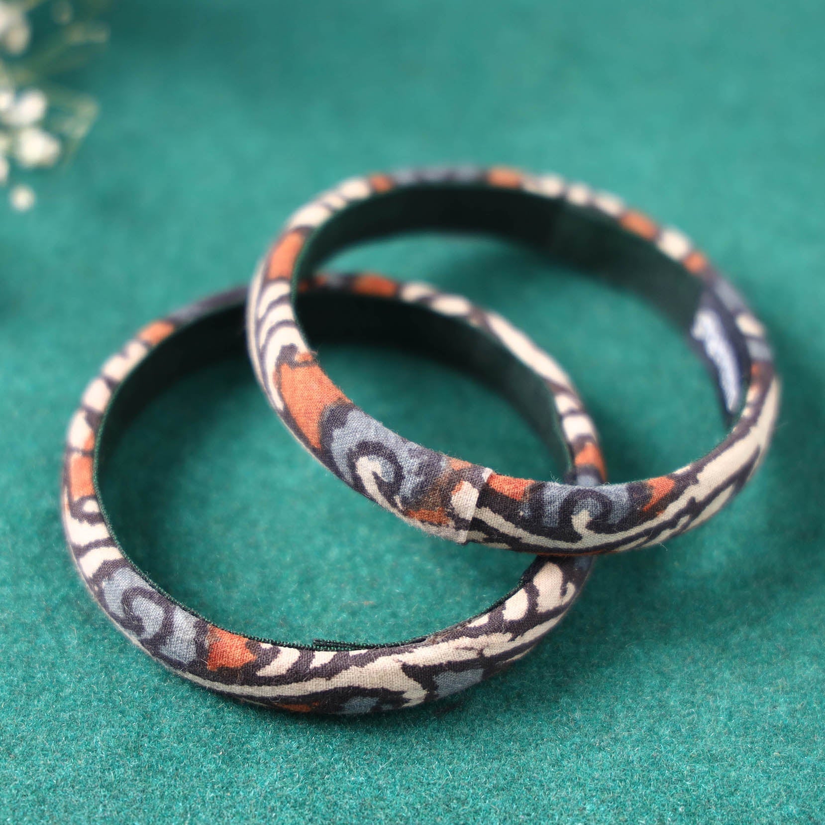  Handpainted Kalamkari Natural Dyed Bangle Online at iTokri.com