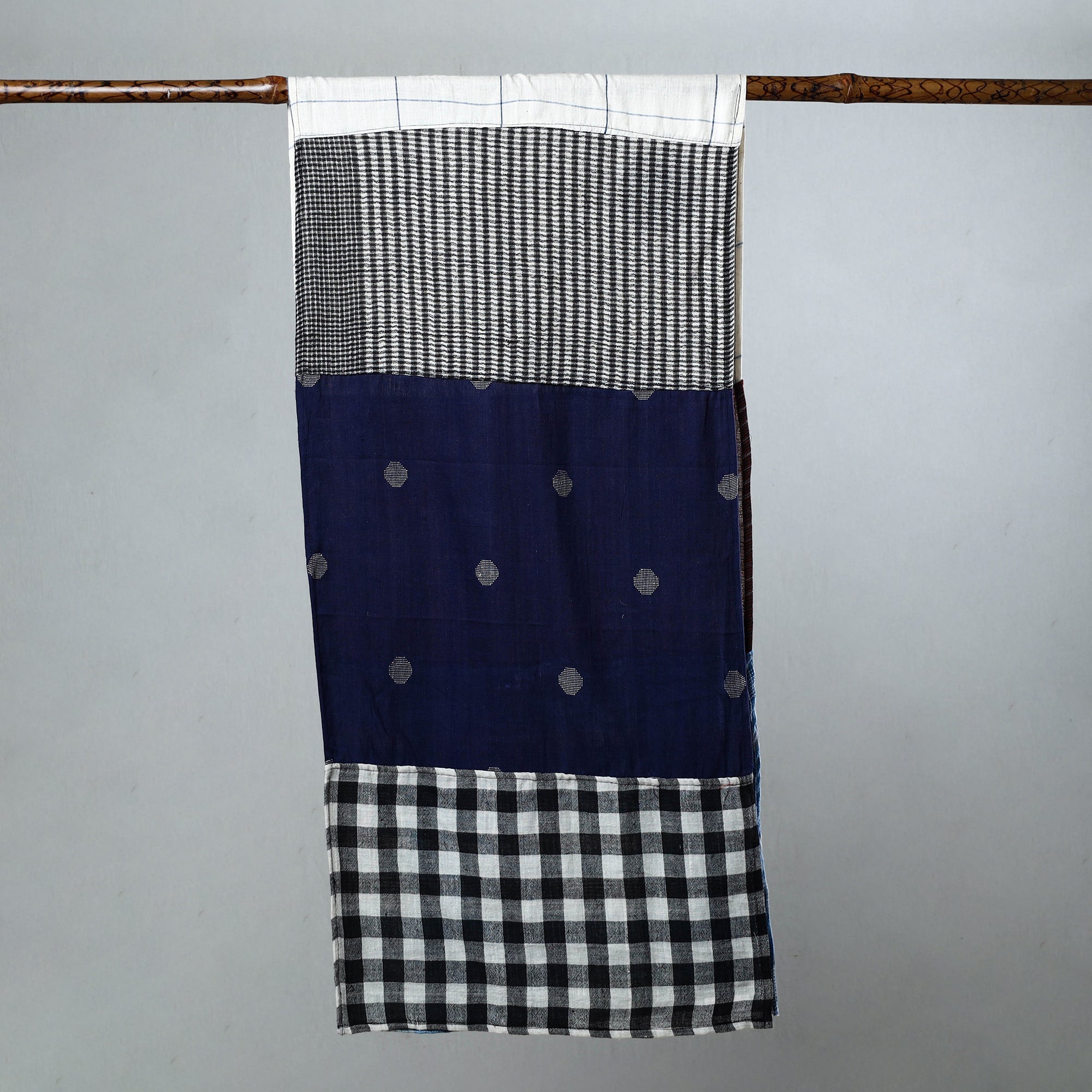 Buy Handwoven Organic Kala Cotton Tukdi Kaam Stole Online at iTokri.com