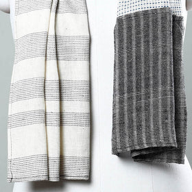 Buy Handwoven Organic Kala Cotton Tukdi Kaam Stole Online at iTokri.com