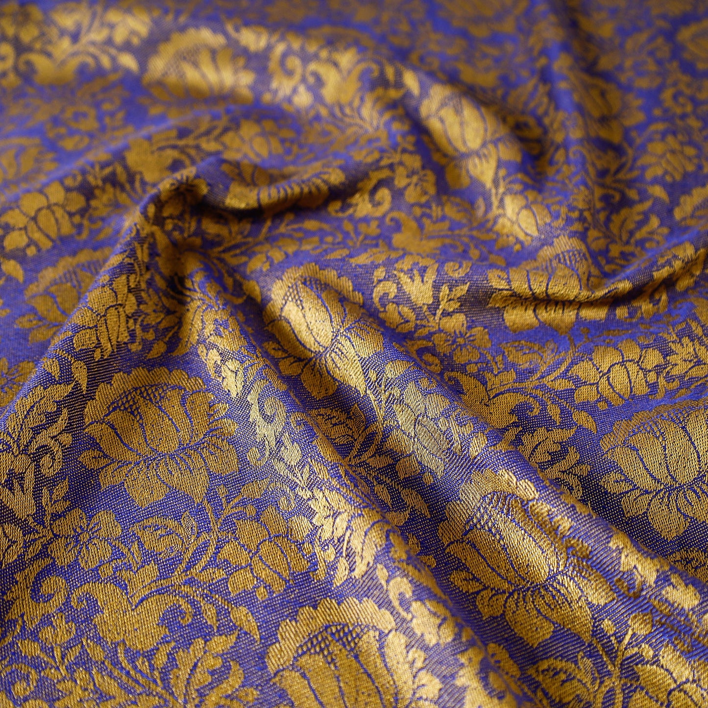  Himroo Handloom Jacquard Mercerized Cotton Double Bed Cover 