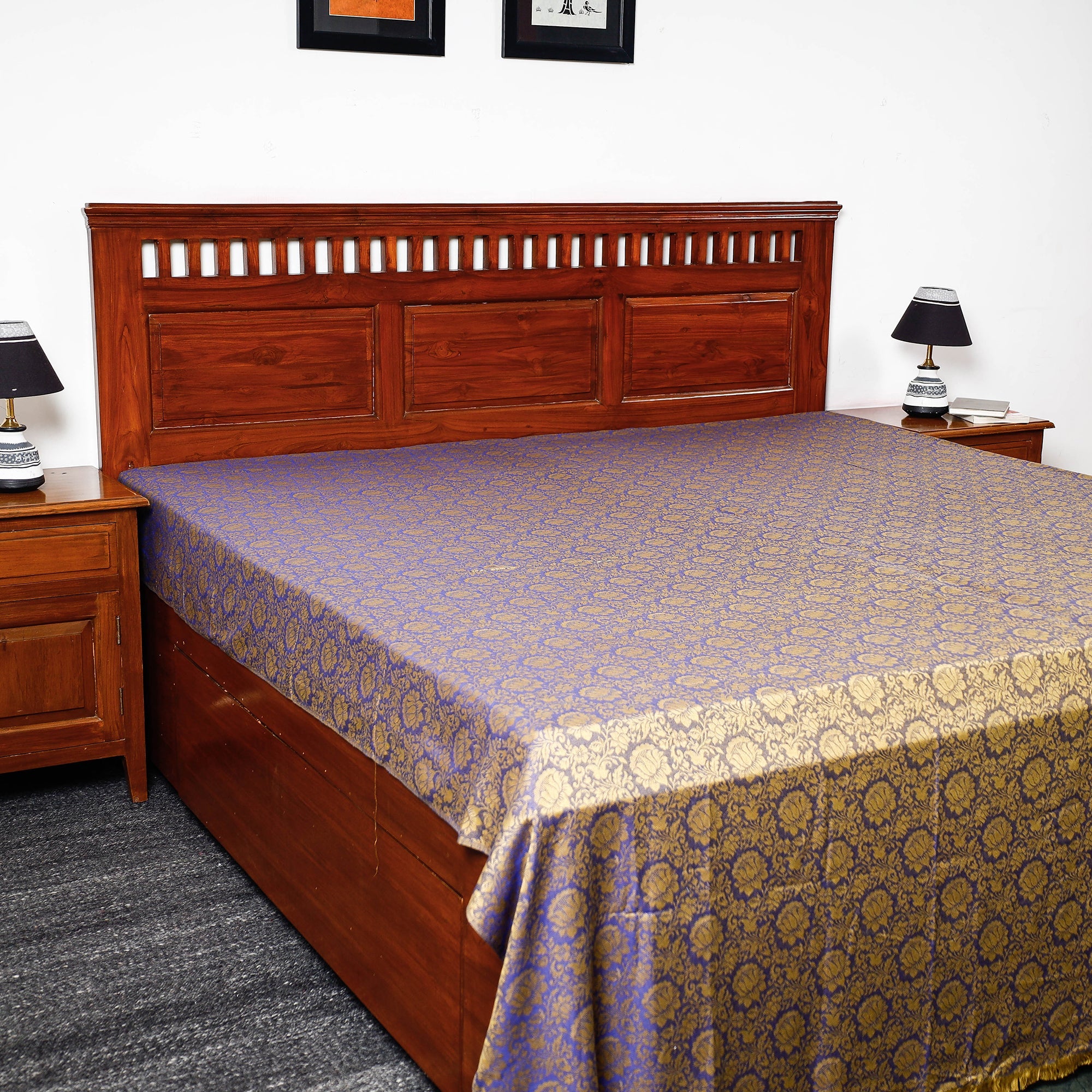  Himroo Handloom Jacquard Mercerized Cotton Double Bed Cover 