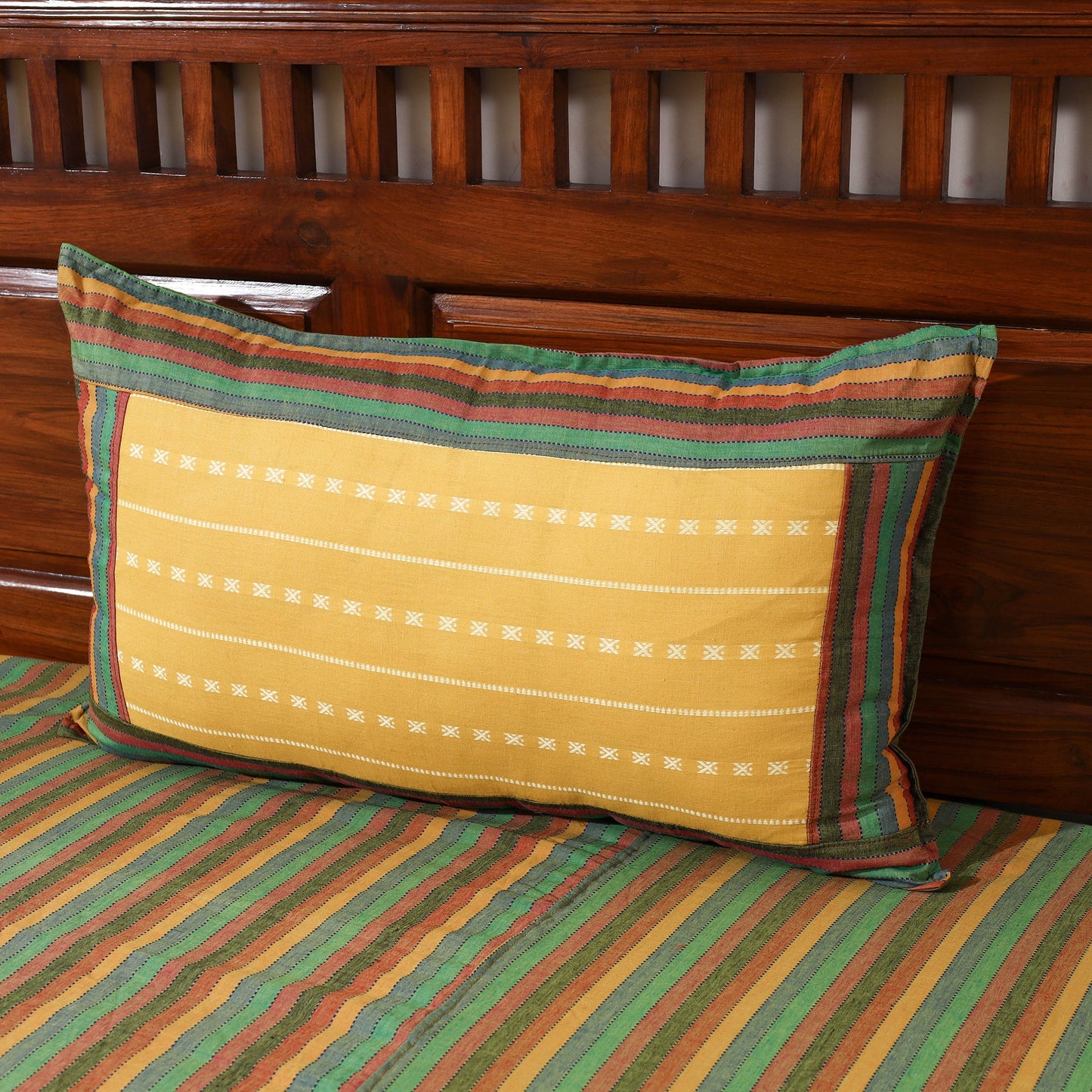 Buy Jacquard Patchwork Cotton Double Bed Cover with Pillow Covers Online at iTokri.com