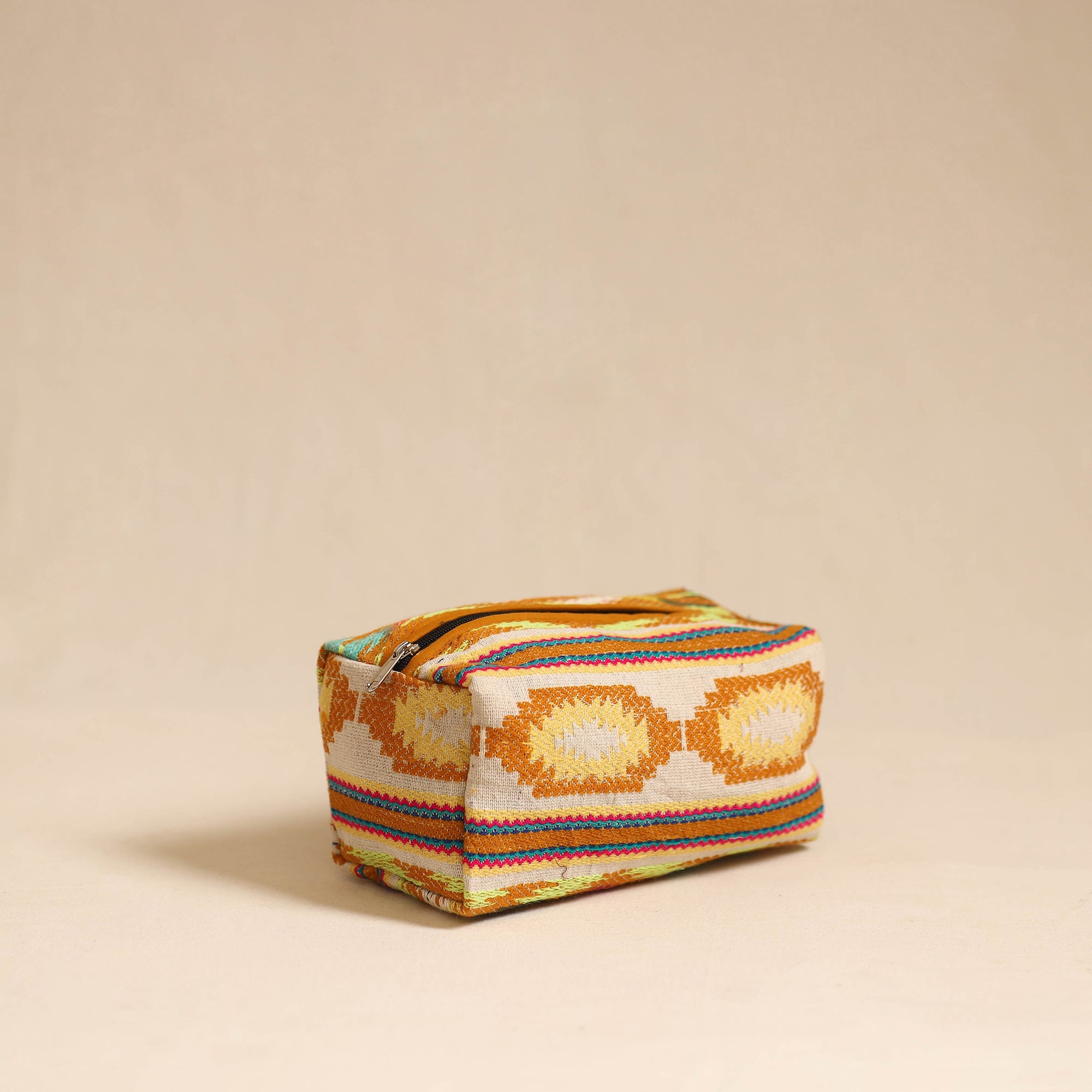  Multicolor Jacquard Weave Cotton Toiletry Pouch 
