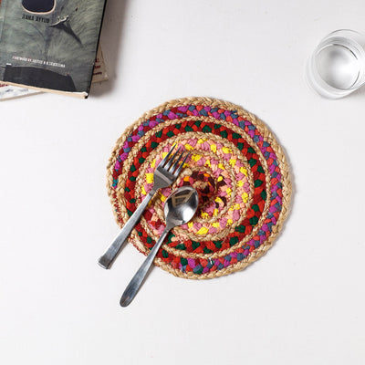 Multicolor Jute Cotton Hand Braided Round Trivet (9 x 9 in)