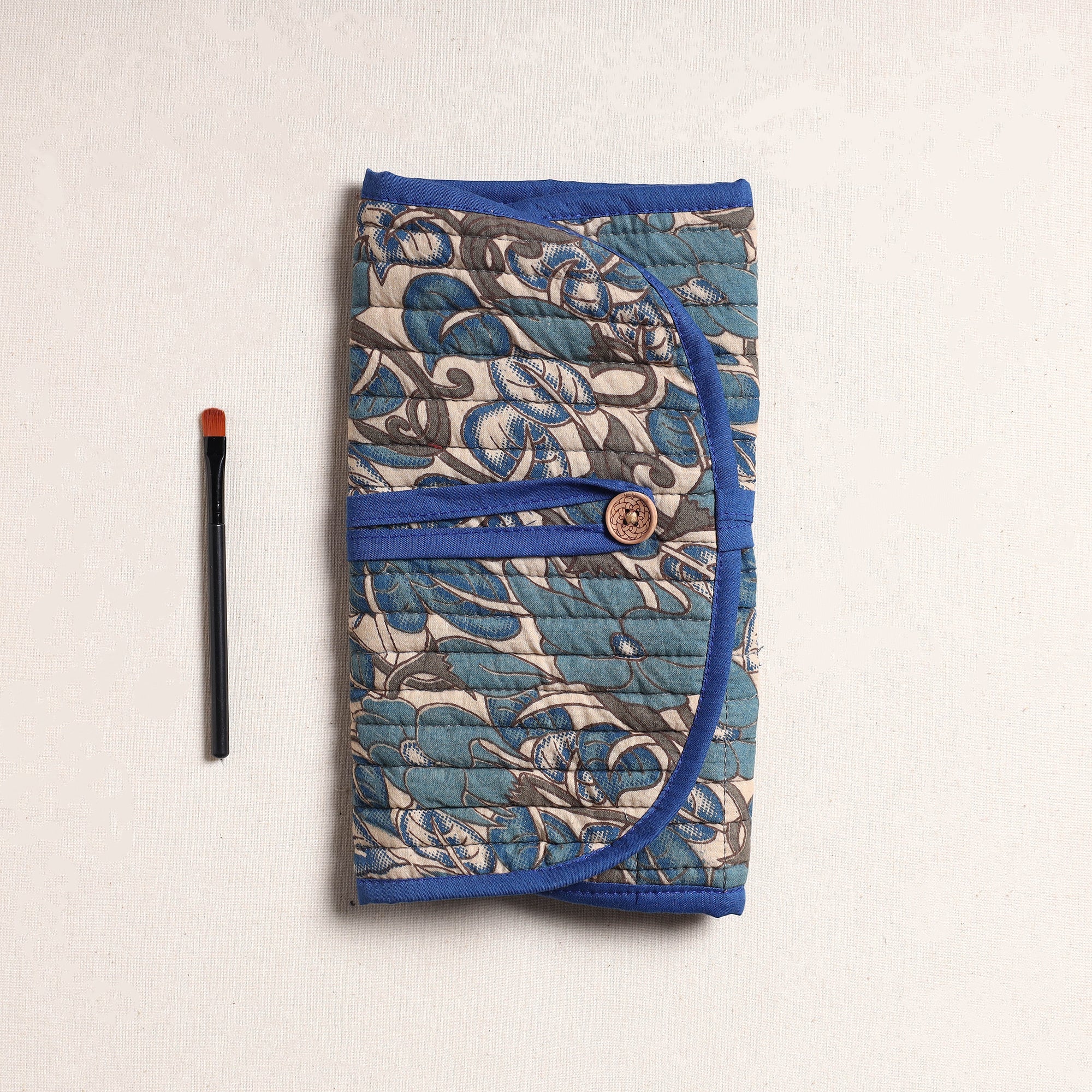  Kalamkari Fabric Multipurpose Segmented Make-up Brush Wrap Pouch/Case 
