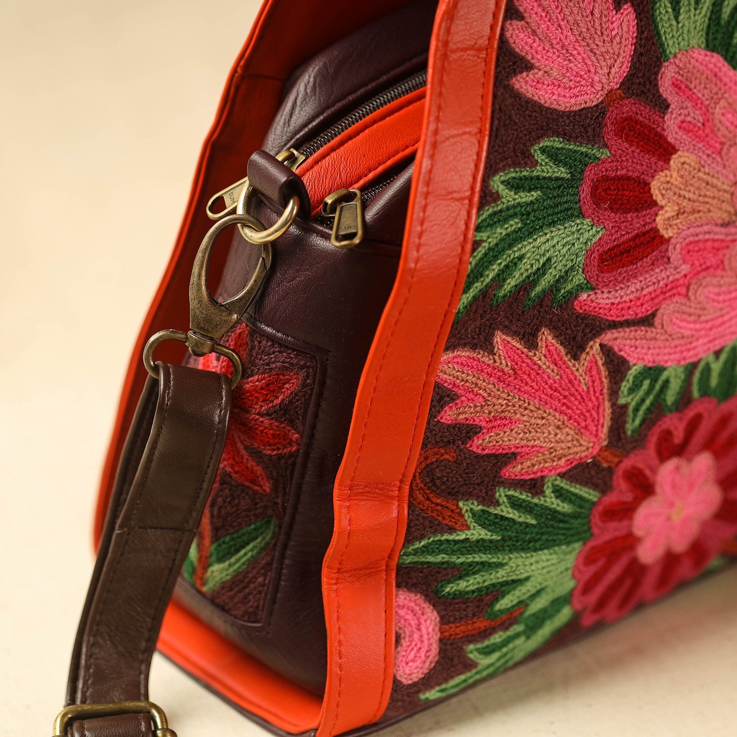 Multicolor qKashmiri Crewel Hand Embroidery Handbag