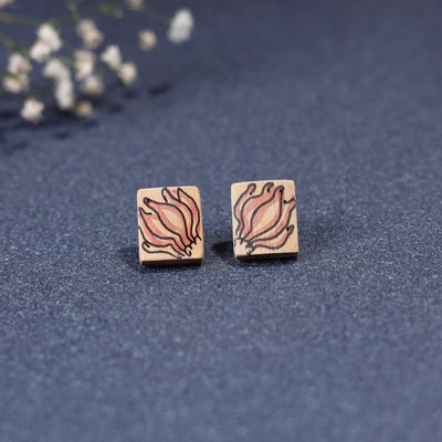  Kerala Mural Handpainted Bamboo Stud Earrings Online at iTokri.com