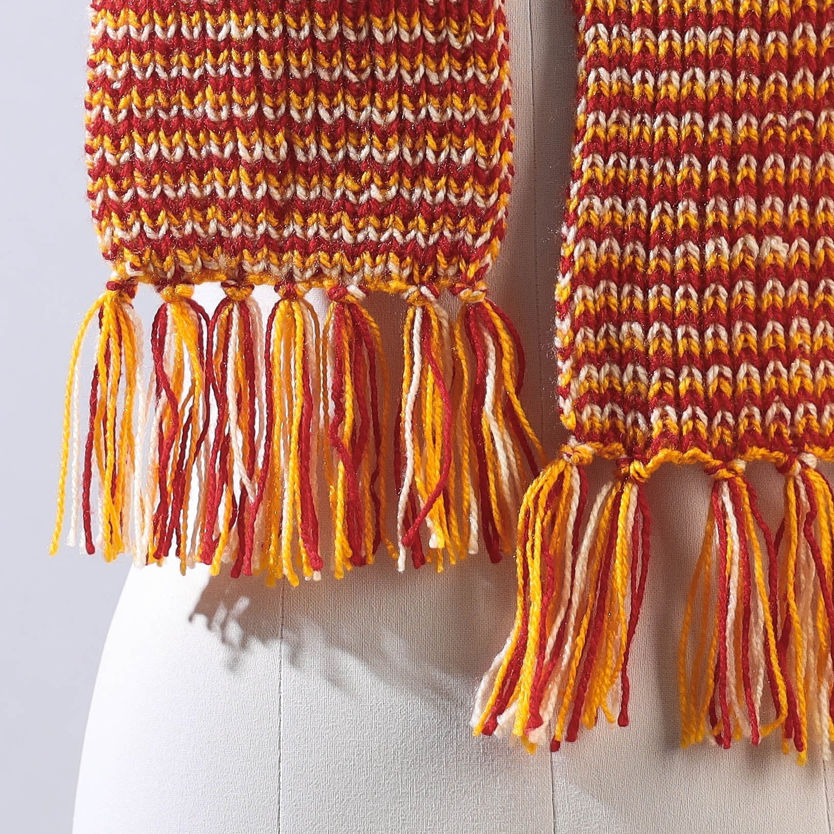  Kumaun Hand Knitted Woolen Muffler 