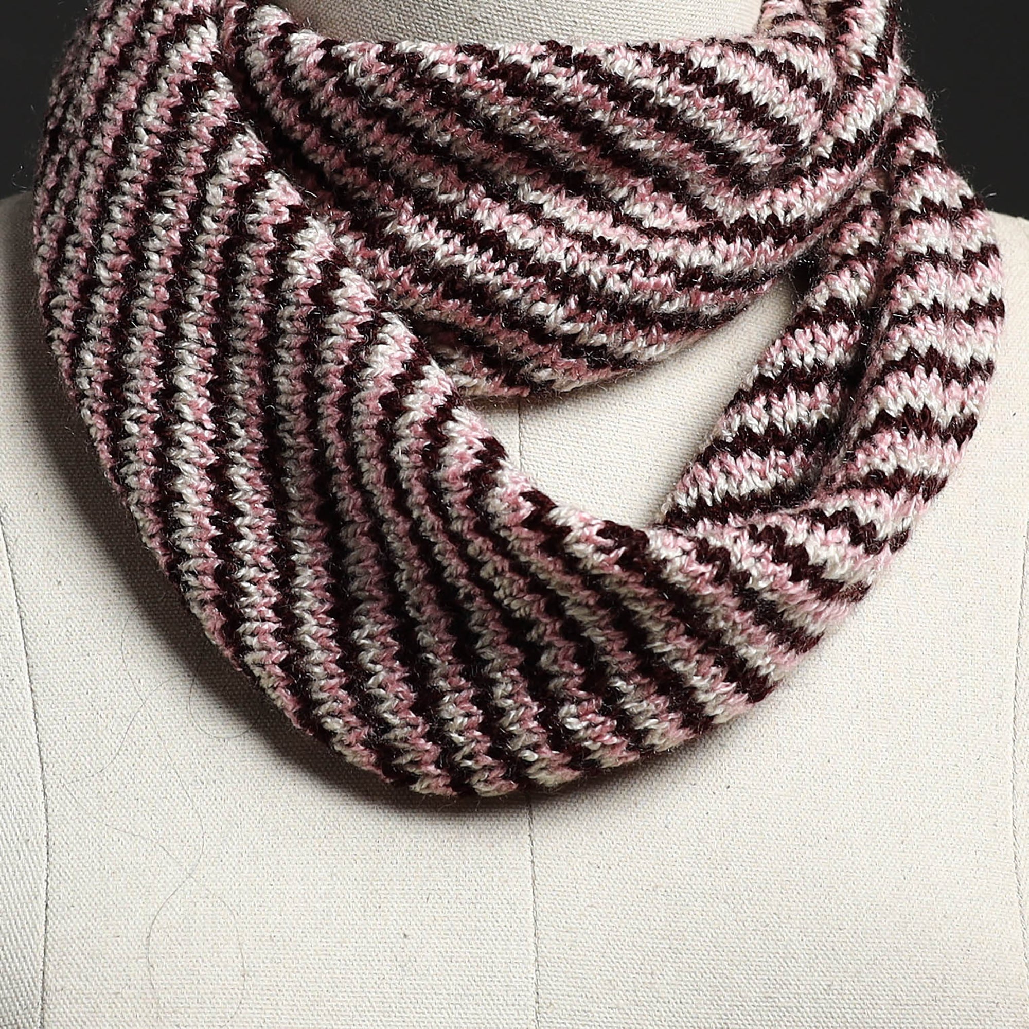  Kumaun Hand Knitted Woolen Neck Warmer