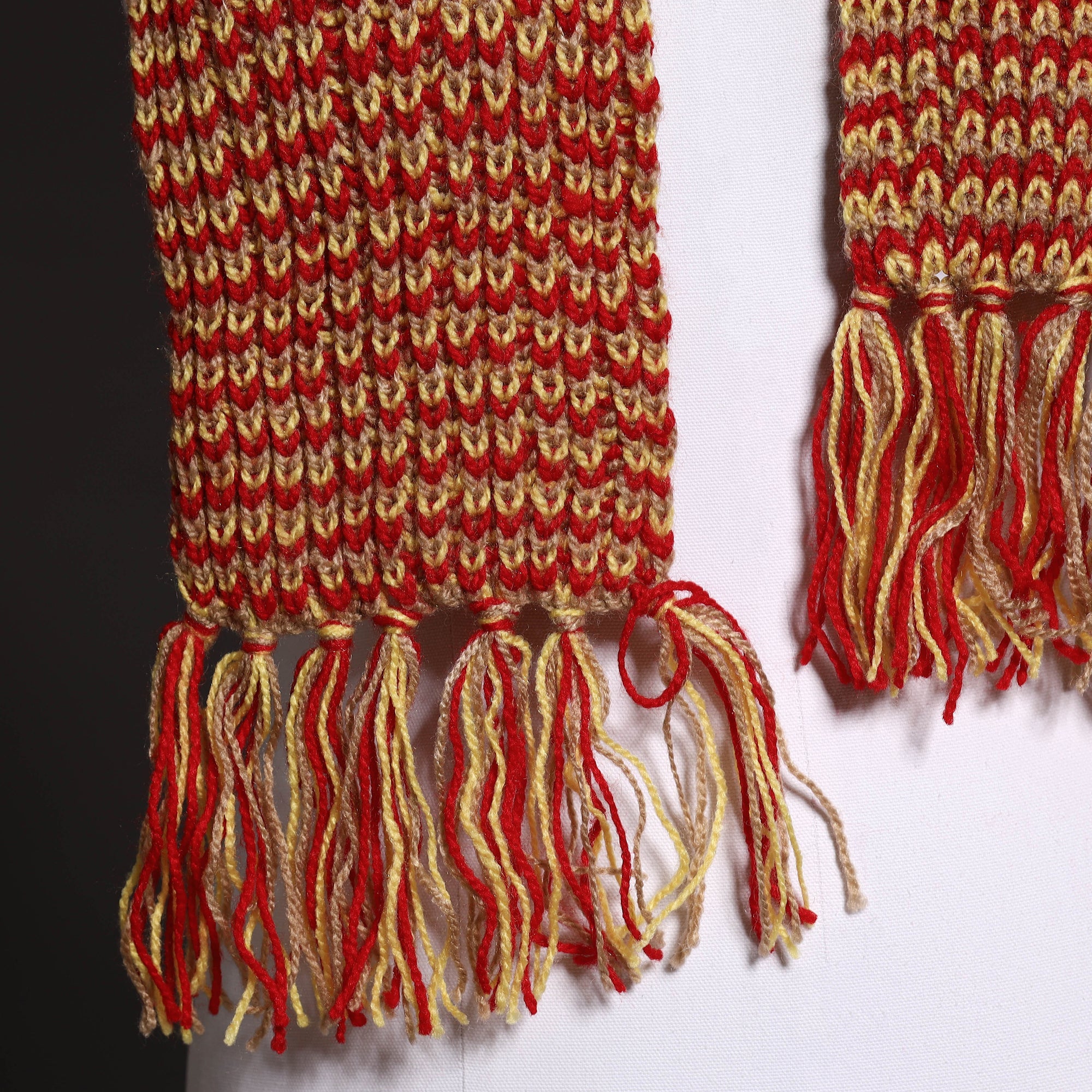  Kumaun Hand Knitted Woolen Muffler (50 in)  