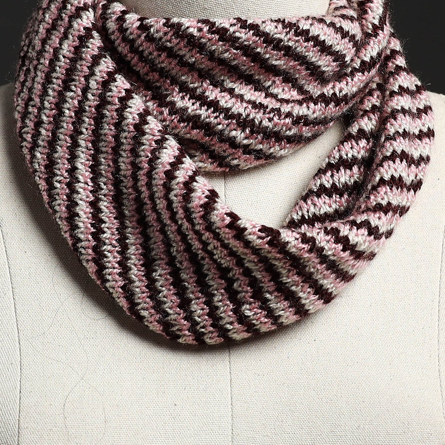  Kumaun Hand Knitted Woolen Neck Warmer