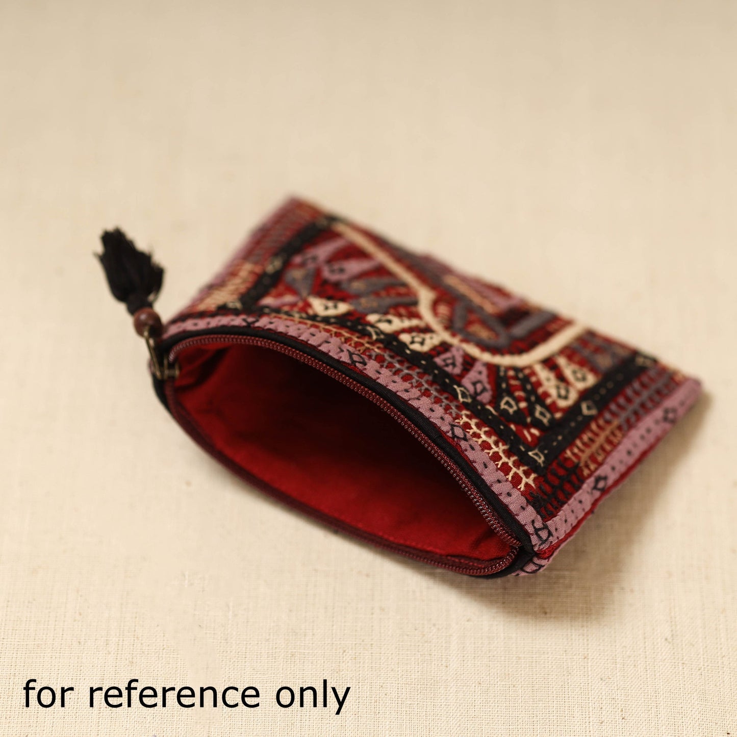 Kutch dhebariya qatab hand embroidered coin pouch 136