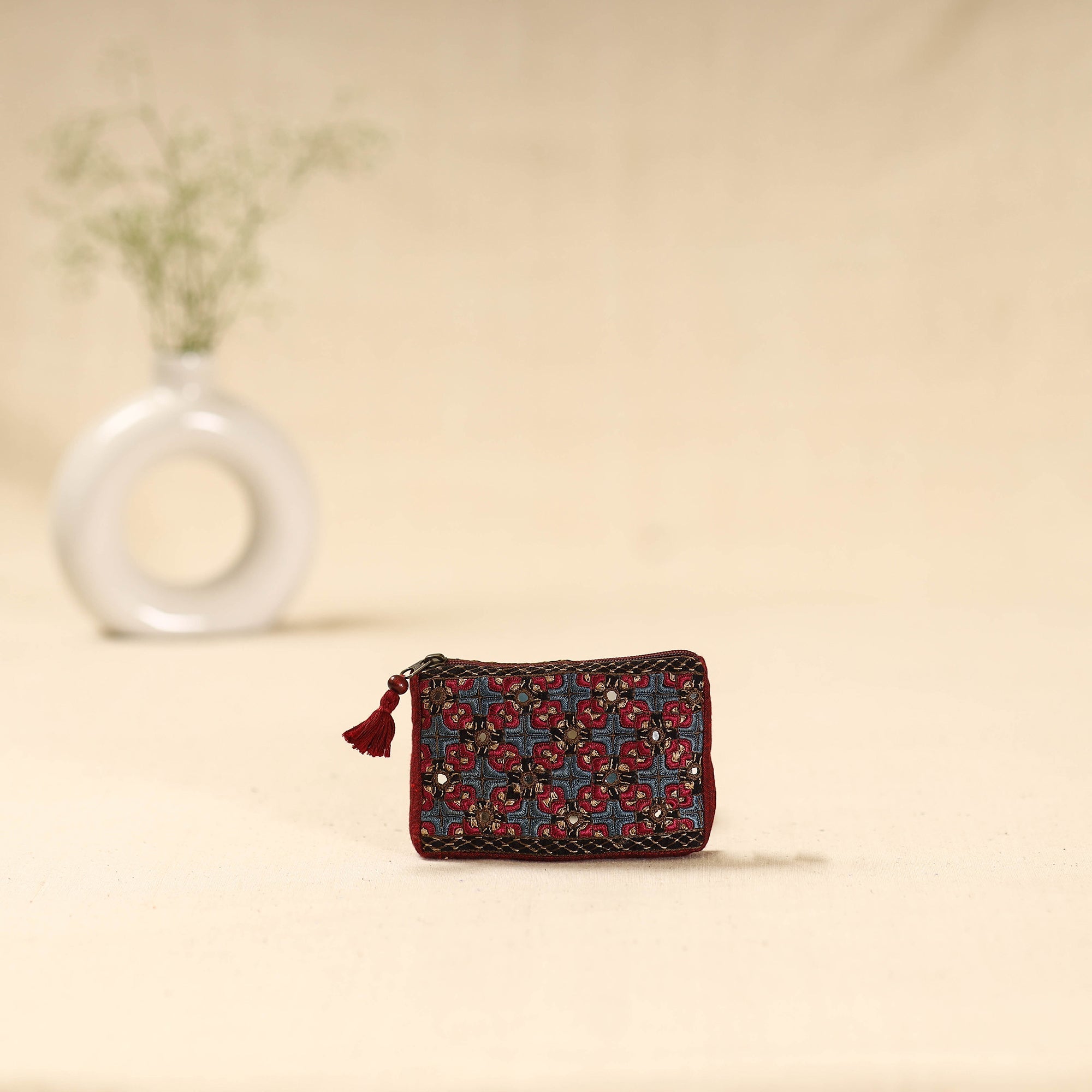 Kutch neran hand embroidered coin pouch 175 - handcrafted