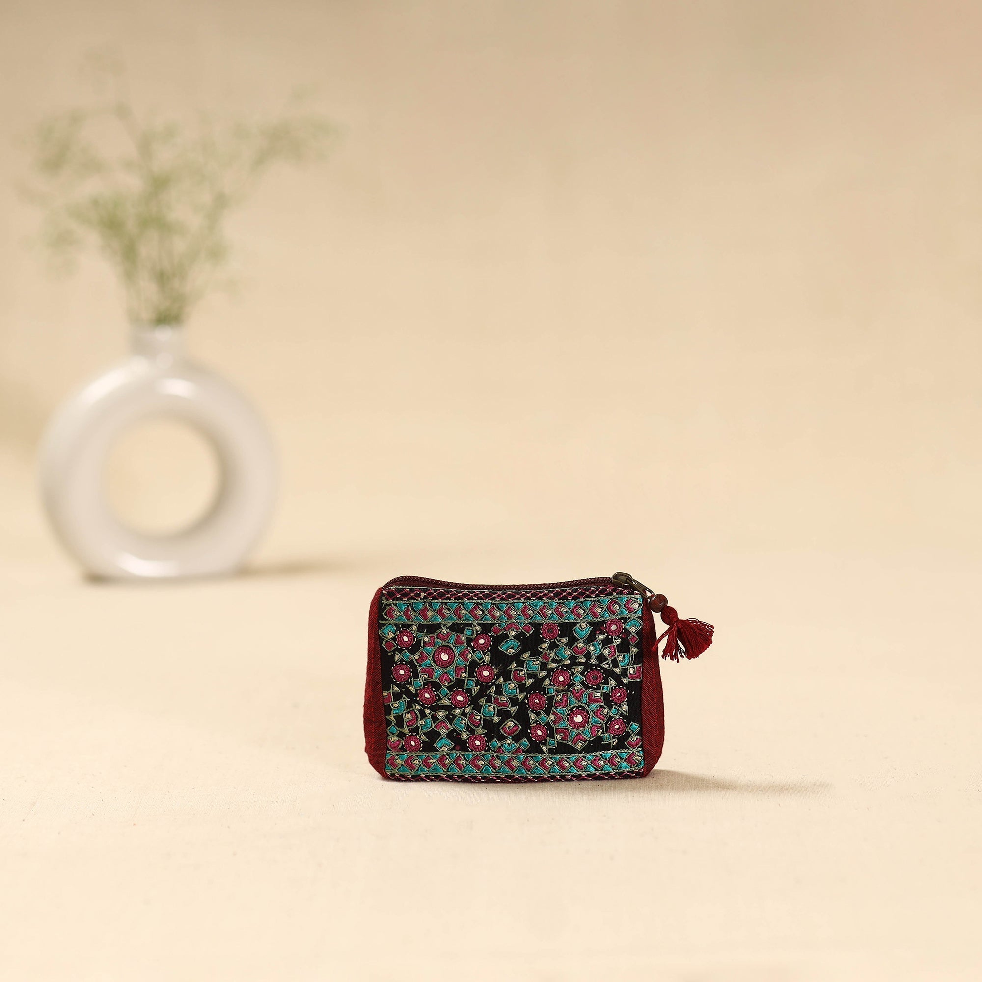 Kutch neran hand embroidered coin pouch 178 - handcrafted