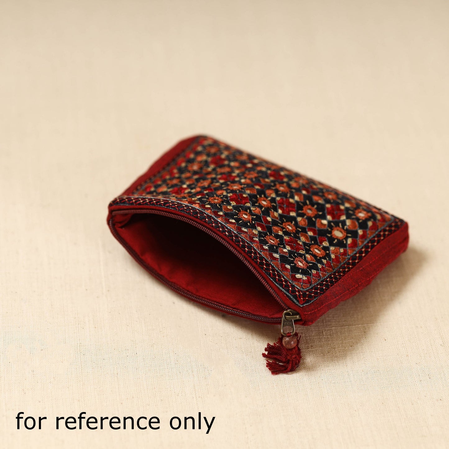 Kutch neran hand embroidered coin pouch 184 - handcrafted