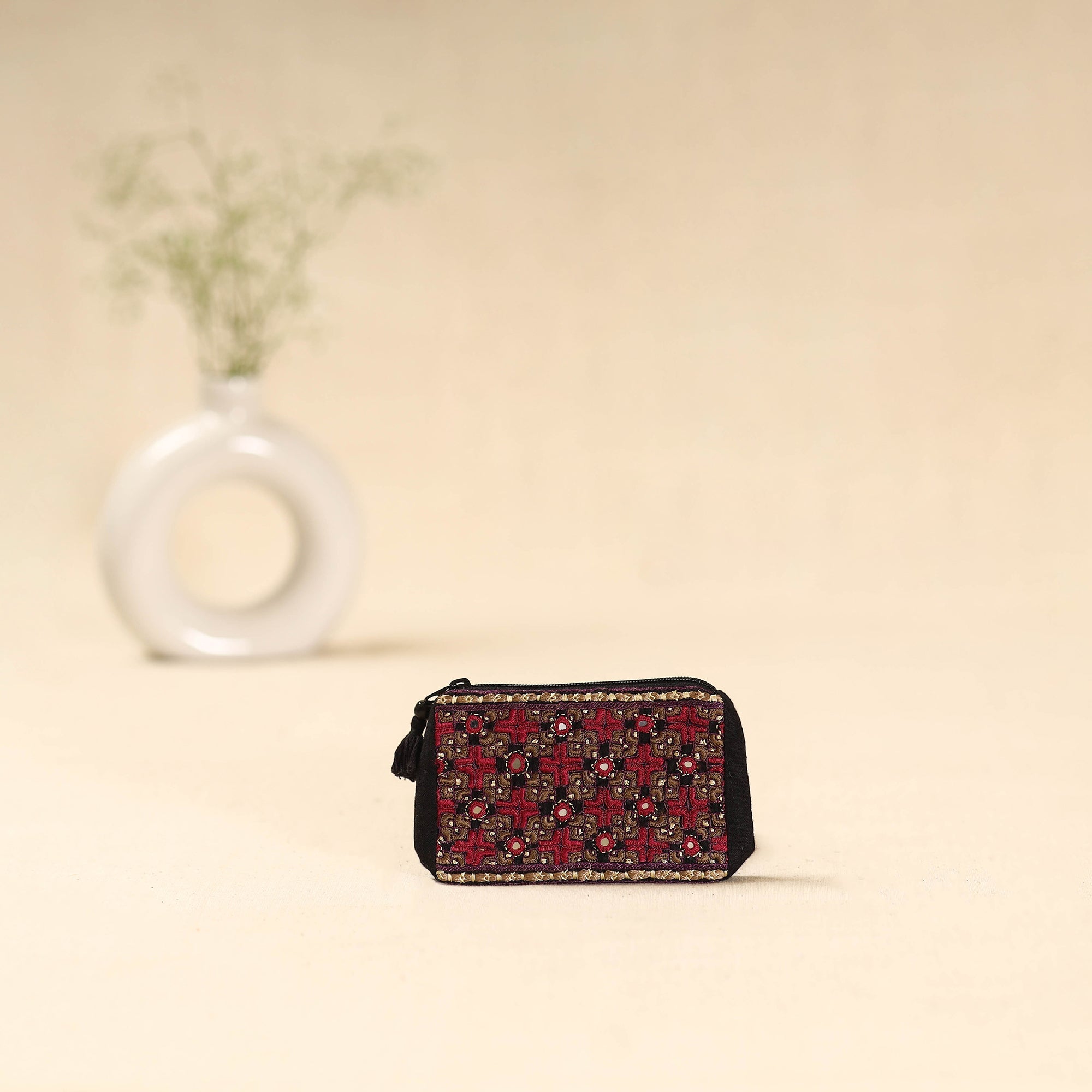 Kutch neran hand embroidered coin pouch 185 - handcrafted