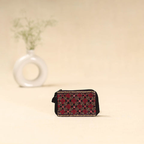 Kutch neran hand embroidered coin pouch 185 - handcrafted