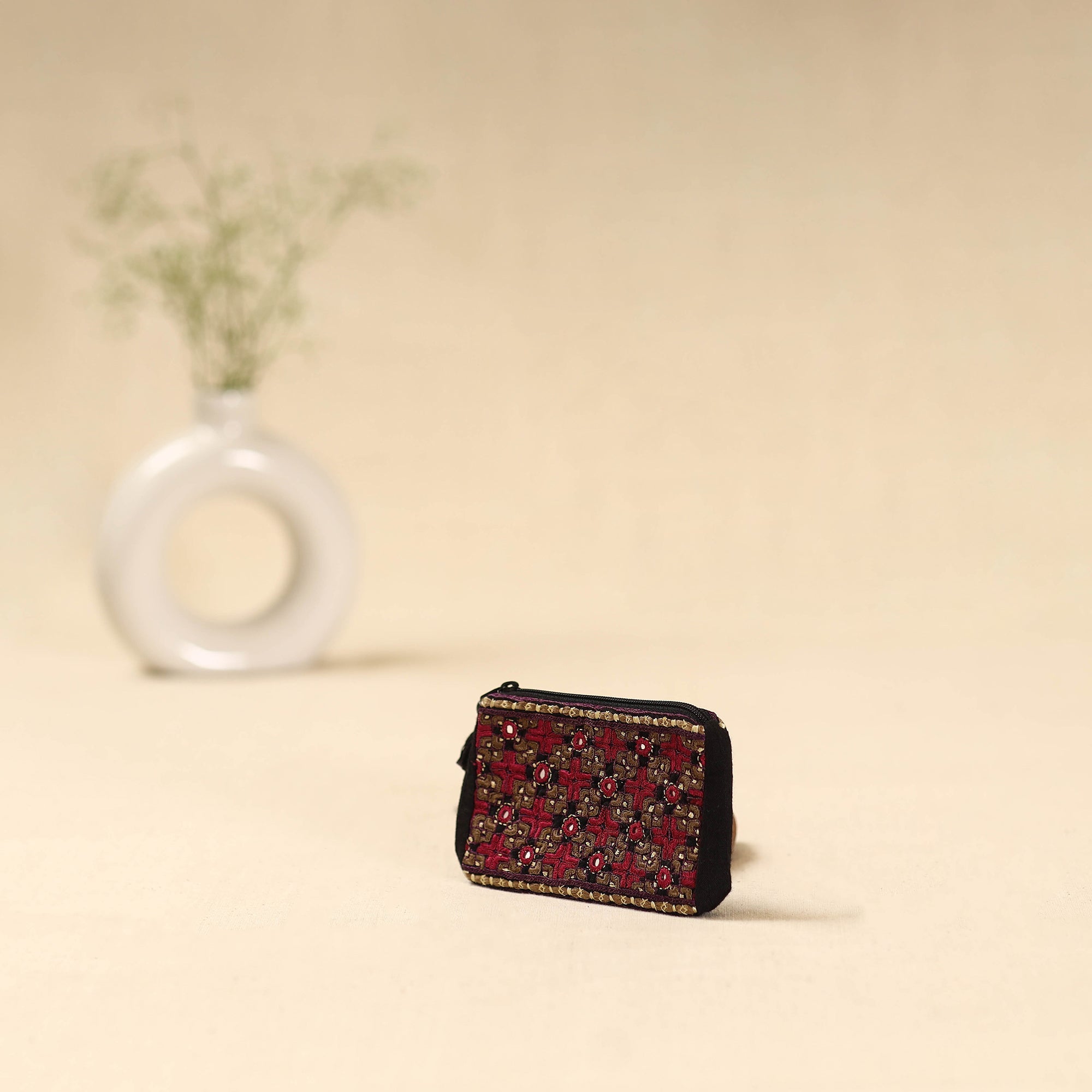 Kutch neran hand embroidered coin pouch 185 - handcrafted