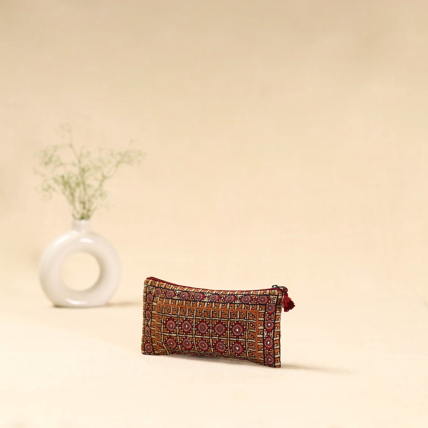 Kutch node bhori hand embroidered clutch purse 22