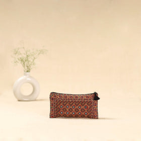 Kutch node bhori hand embroidered clutch purse 24