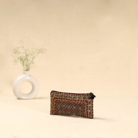 Kutch node bhori hand embroidered clutch purse 25