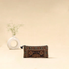 Kutch node bhori hand embroidered clutch purse 27