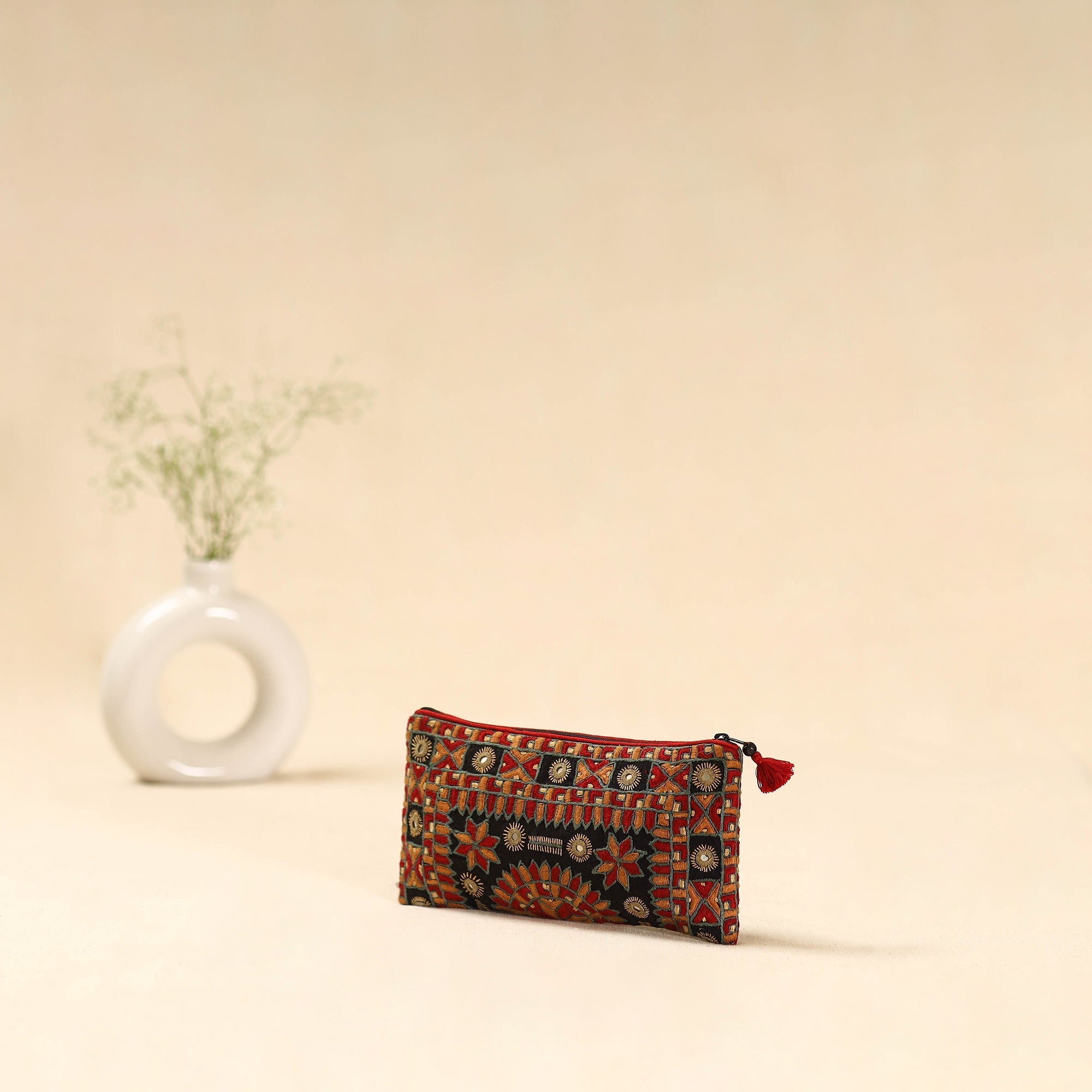 Kutch node bhori hand embroidered clutch purse 29