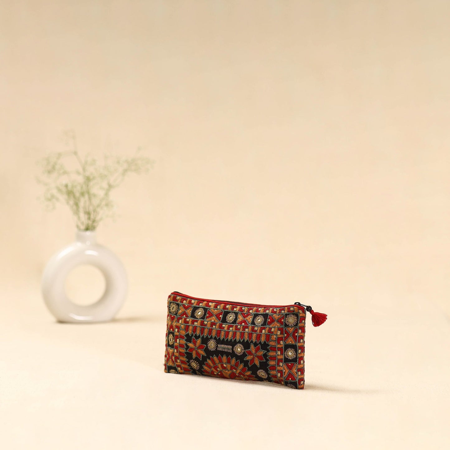 Kutch node bhori hand embroidered clutch purse 29