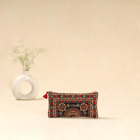 Kutch node bhori hand embroidered clutch purse 31