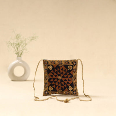 Kutch node fulado hand embroidered sling bag 63
