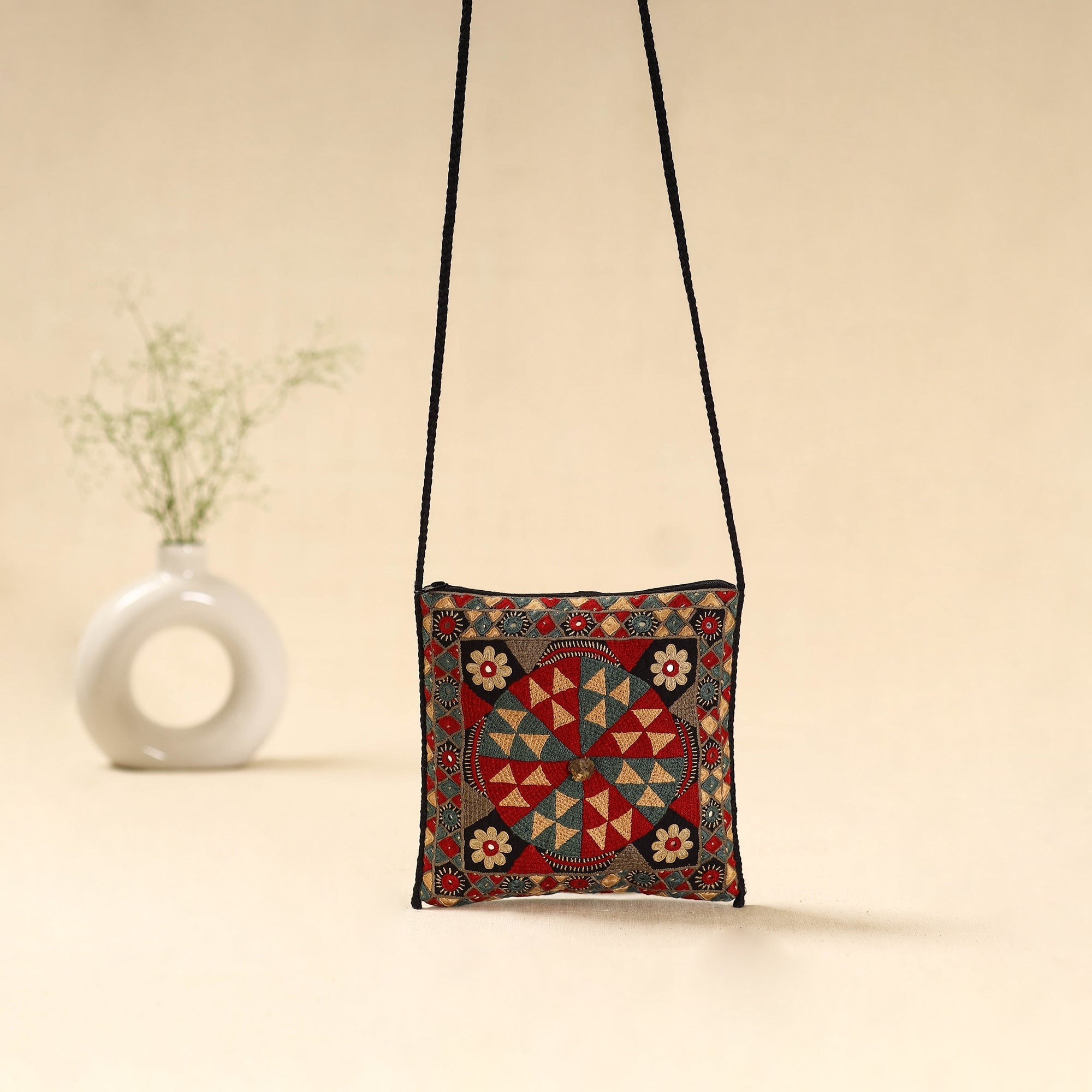 Kutch node fulado hand embroidered sling bag 65