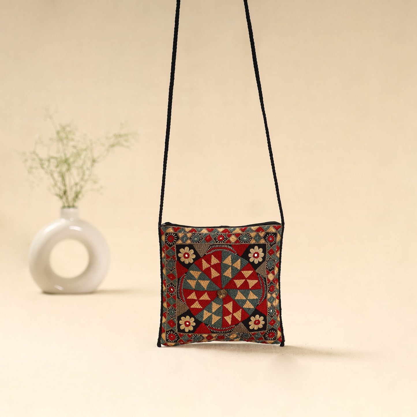 Kutch node fulado hand embroidered sling bag 65