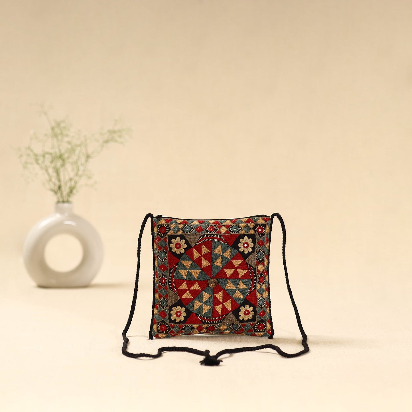 Kutch node fulado hand embroidered sling bag 65