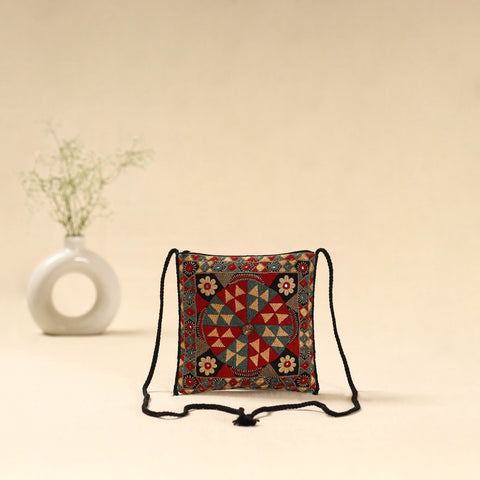Kutch node fulado hand embroidered sling bag 65